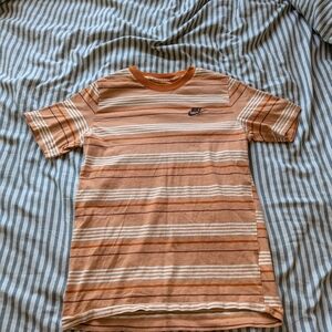 Boys Nike tee